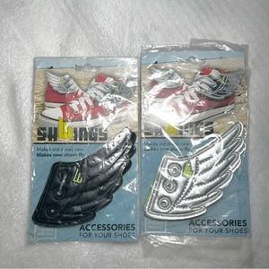 SHWINGS Lace On Black Foil and Silver One Size Fabric Shoe Decoration Charm Set